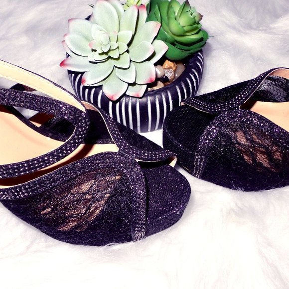 *SOLD* Platform Stilettos w/Rhinestone Accent - Picture 2 of 7